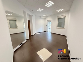 Atrakcyjny lokal ścisłe centrum